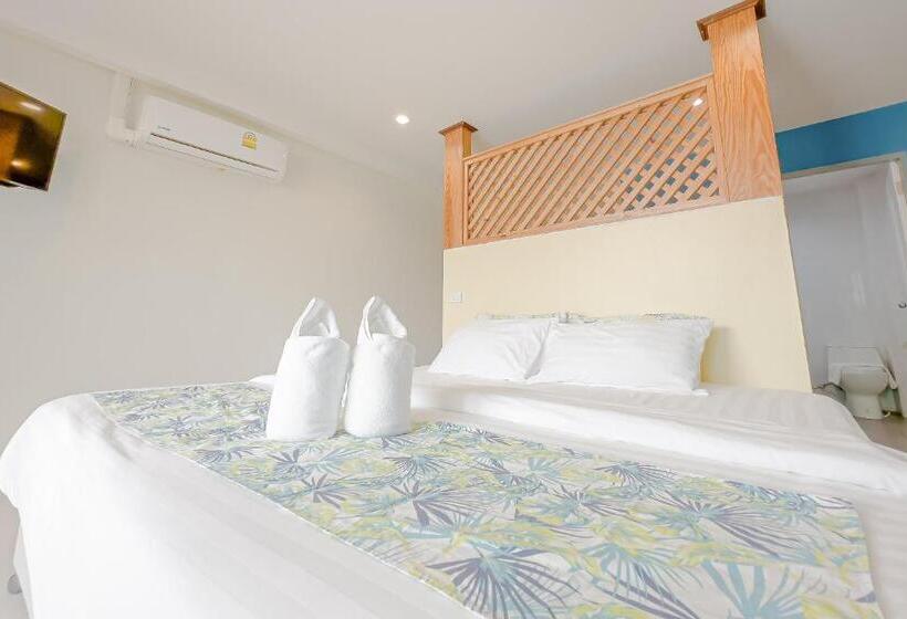 غرفة ديلوكس مزودة بشرفة, Xanadu Hotel Utapao