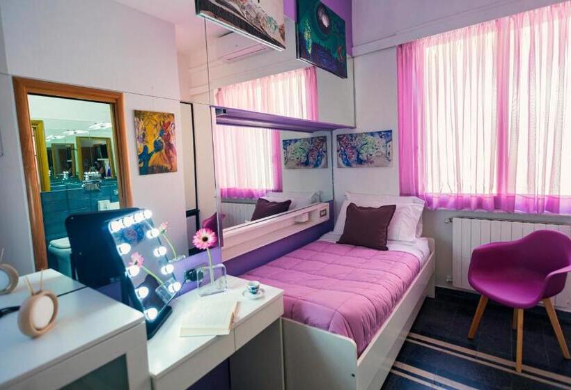 スタンダードシングルルーム, B&b Degli Artisti