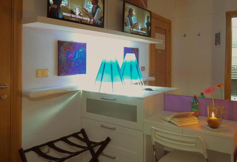 اتاق استاندارد یک نفره, B&b Degli Artisti