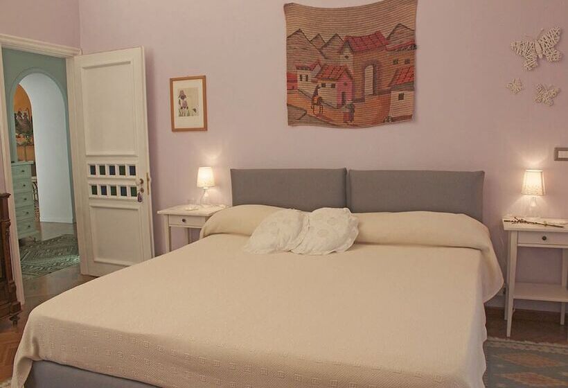 スタンダードルーム, B&b Velardi