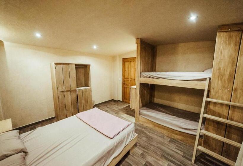 Четырехместный Номер Стандарт, Kotantik Bed & Breakfast