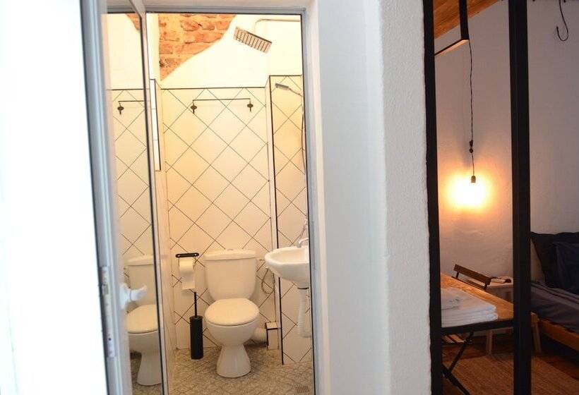 基本间, Generaator Sofia