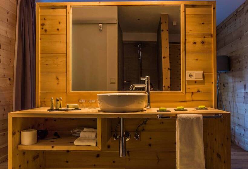 غرفة ديلوكس, Sport