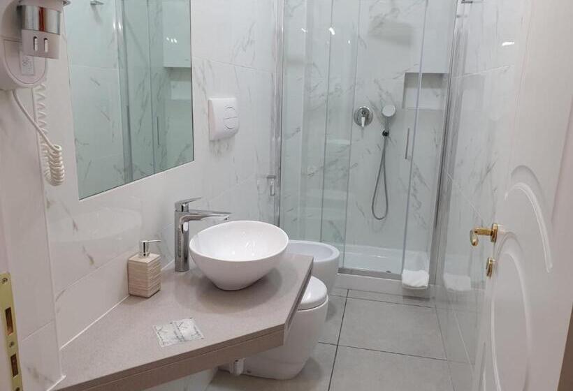 Camera Quadrupla Standard, Guest House Piazza Carmine