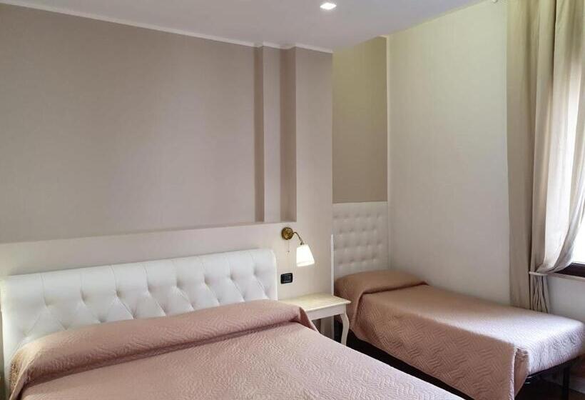 اتاق استاندارد چهار تخته, Guest House Piazza Carmine