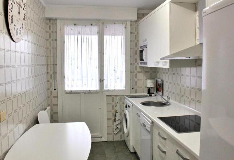 آپارتمان 3 خوابه, Pension Mayte