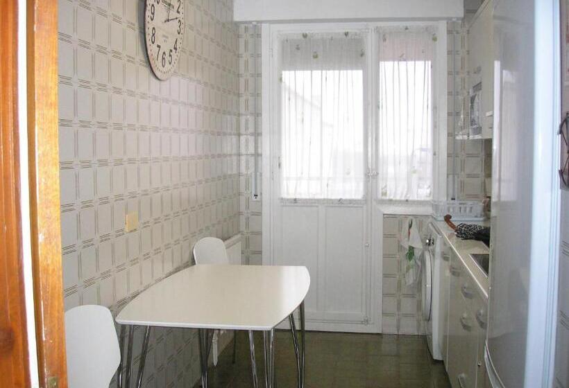 آپارتمان 3 خوابه, Pension Mayte