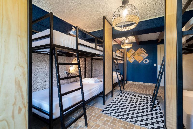 Кровать в Общей Комнате, Selina Cancun Laguna  Zone Hotelera