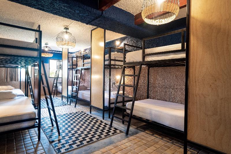 Кровать в Общей Комнате, Selina Cancun Laguna  Zone Hotelera