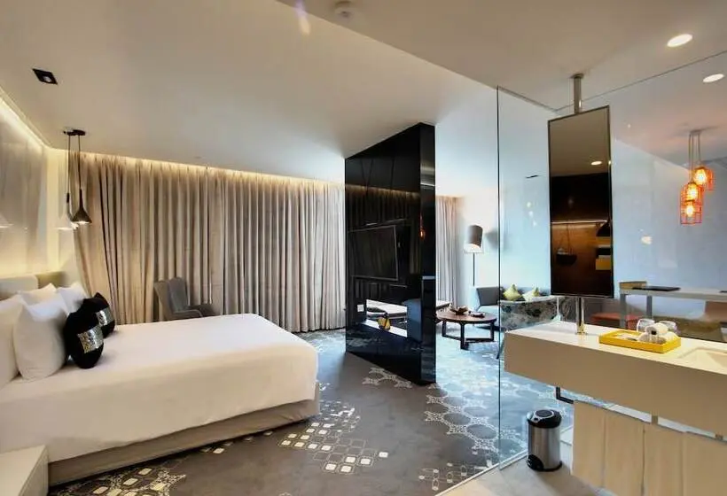 スイート, Radisson Bengaluru City Center