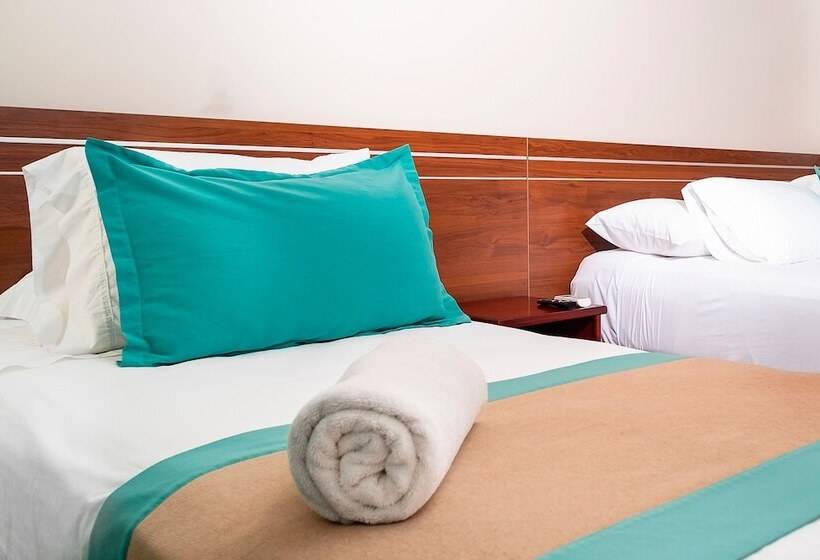 스탠다드 트리플 룸, Portobelo Convention Center