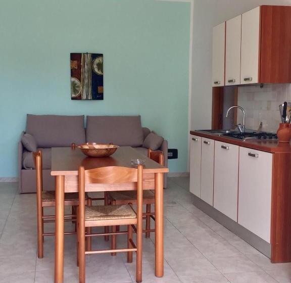 آپارتمان 2 خوابه با تراس, Villaggio Passo Dell'arciprete