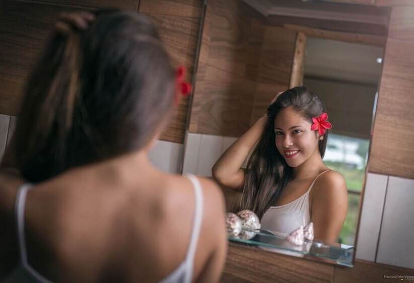 Студия Superior, Uka Mana