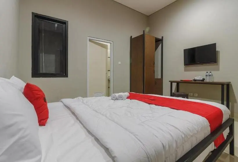 エコノミールーム, Reddoorz Near Puri Indah Mall