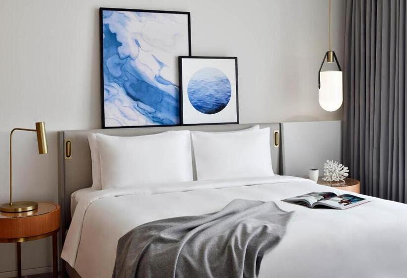 غرفة ديلوكس سرير كينج ذات إطلالة, Vida Creek Harbour