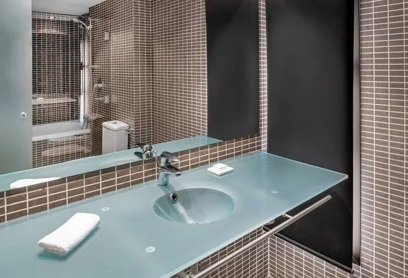 اتاق استاندارد, B&b Hotel Vitoria General álava