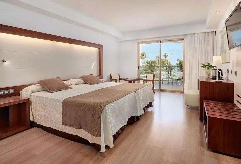 سوییت جونیور, Hipotels Cala Millor Park