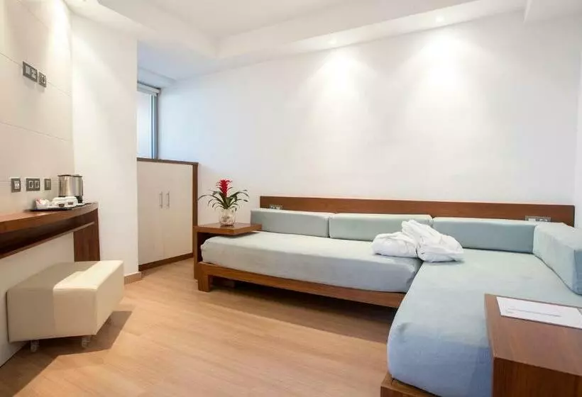 سوییت جونیور, Hipotels Cala Millor Park