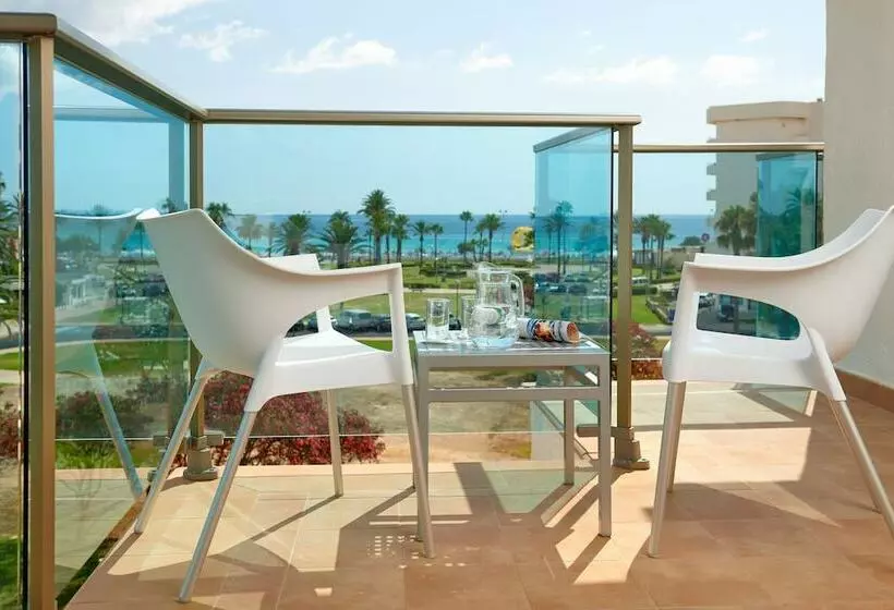 سوییت جونیور با چشمانداز دریا, Hipotels Cala Millor Park