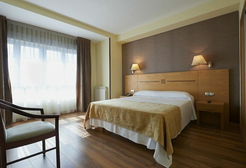 اتاق سوپریور, La Serrana, Antiguo 40 Nudos