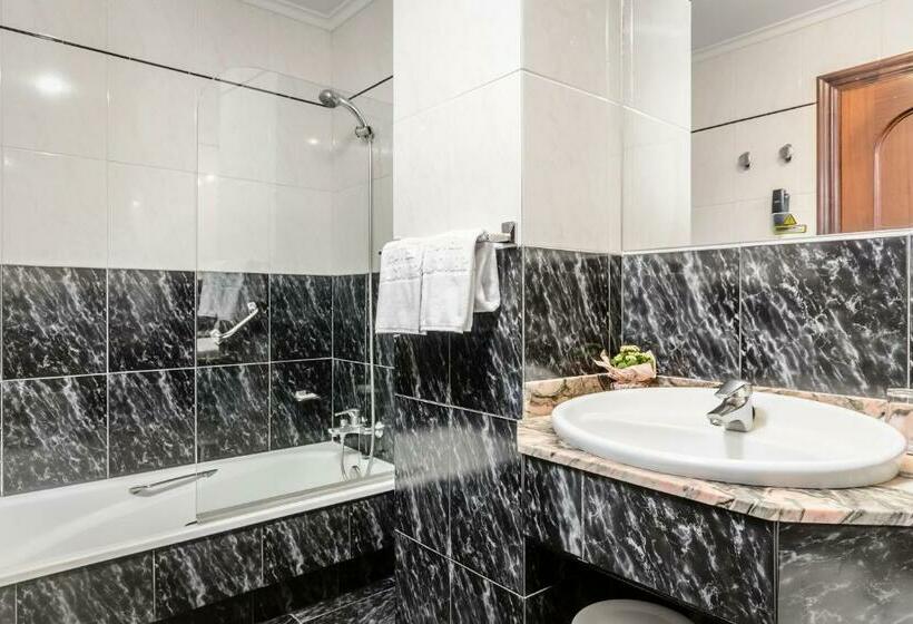 غرفة قياسية, Alcomar