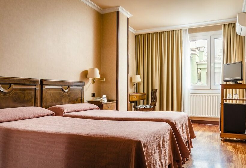 غرفة قياسية, Alcomar