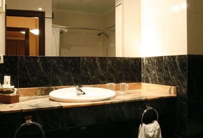 غرفة قياسية, Alcomar