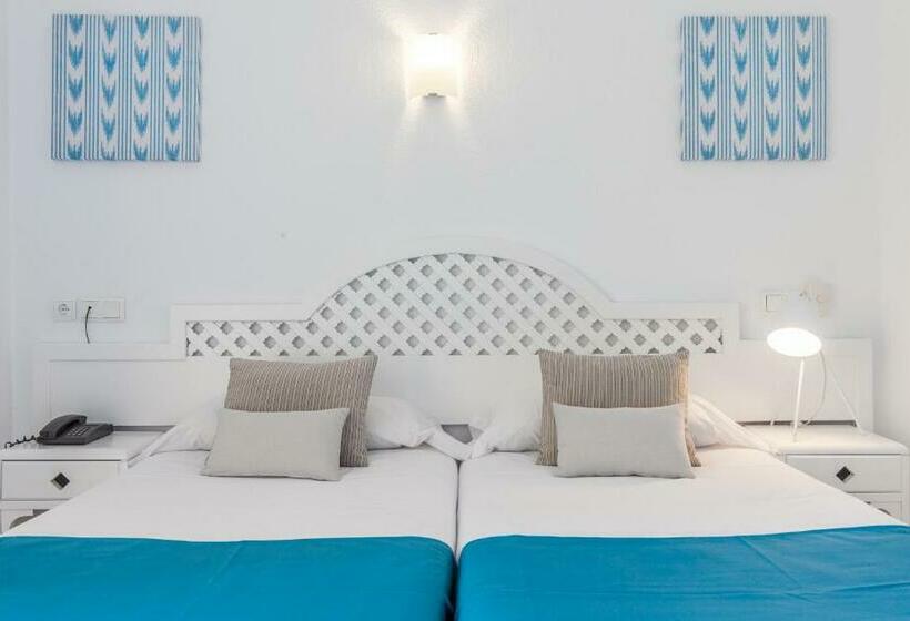 اتاق استاندارد چهار تخته, Blue Sea Costa Verde