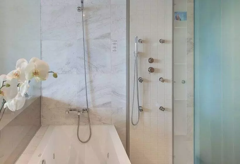 اتاق استاندارد یک نفره با چشم‌انداز دریا, Villa Venecia Hotel Boutique