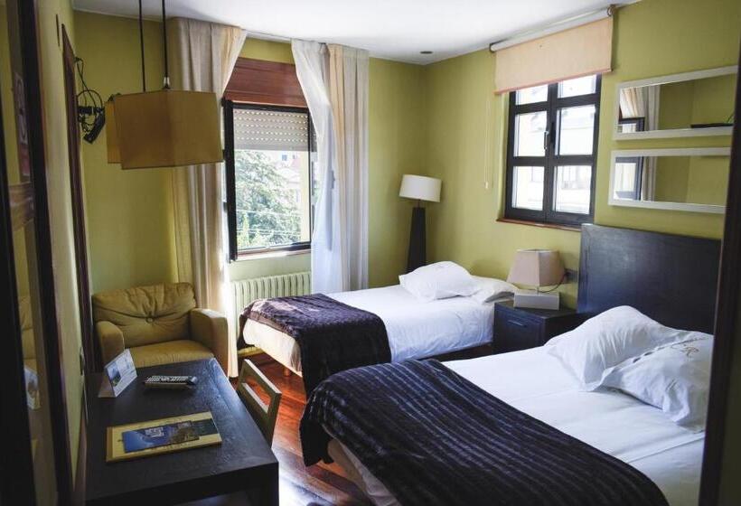 غرفة قياسية ثلاثية, Casa El Rapido