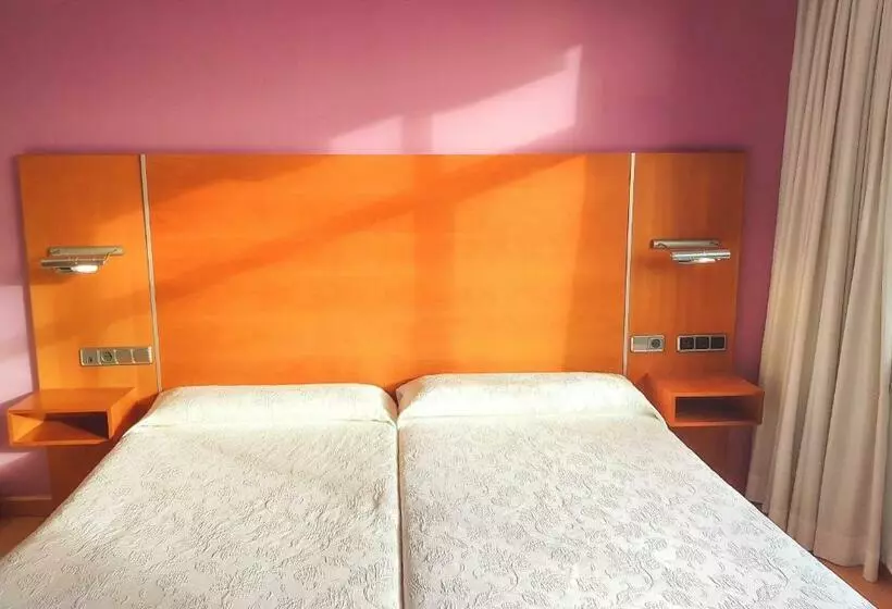 اتاق استاندارد, Faranda Marsol Candás