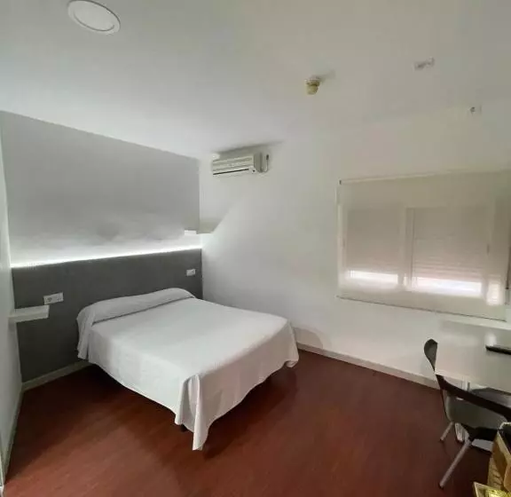 اتاق استاندارد یک نفره, Condedu