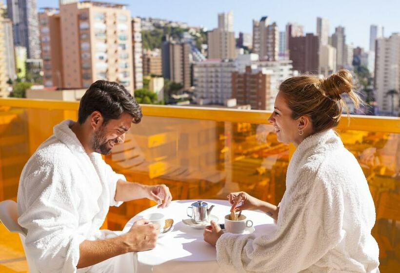 수피리어 룸 풀장 전망, Hotel & Spa Dynastic