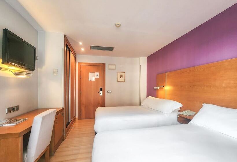 标准间, Faranda Marsol Candás