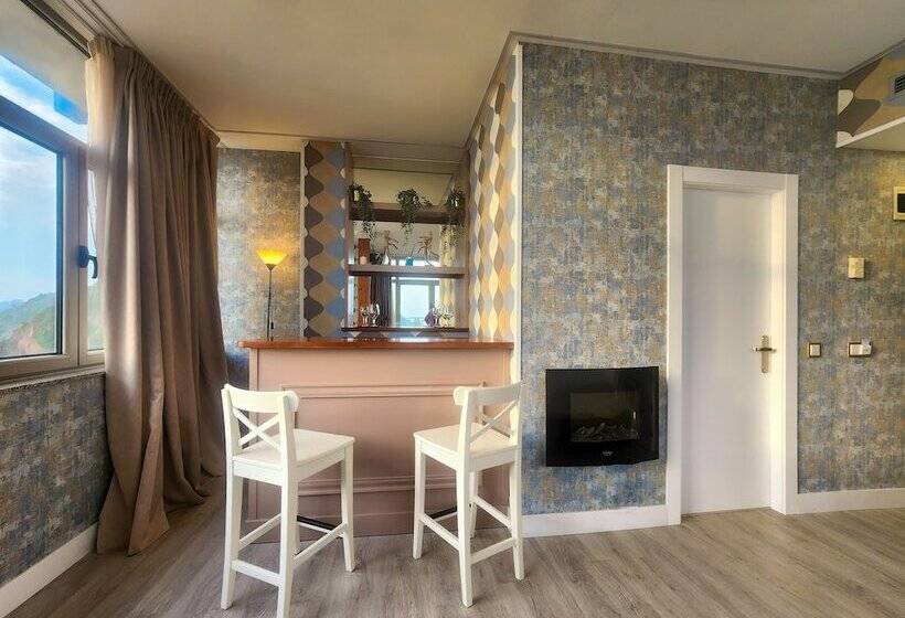 Quarto Premium, Faranda Marsol Candás