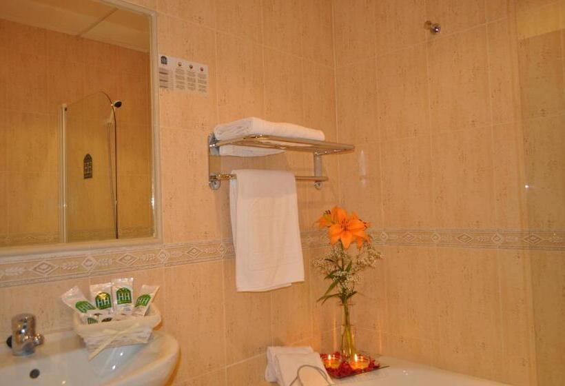 Habitación Triple Estándar, Heredero