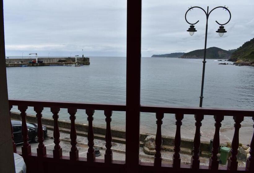 غرفة قياسية مطلّة علي البحر, Imperial