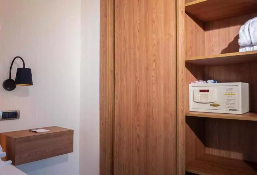 Premium room with terrace, Isla Mallorca & Spa