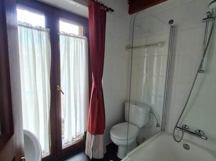 ベーシックルーム, La Balsa