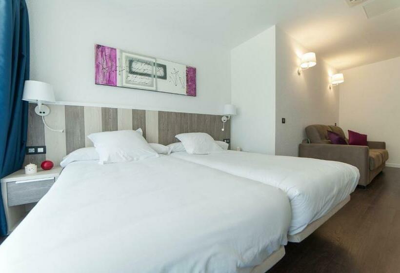 标准三人间, La Palma De Llanes