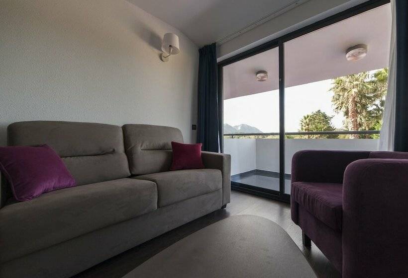 标准三人间, La Palma De Llanes