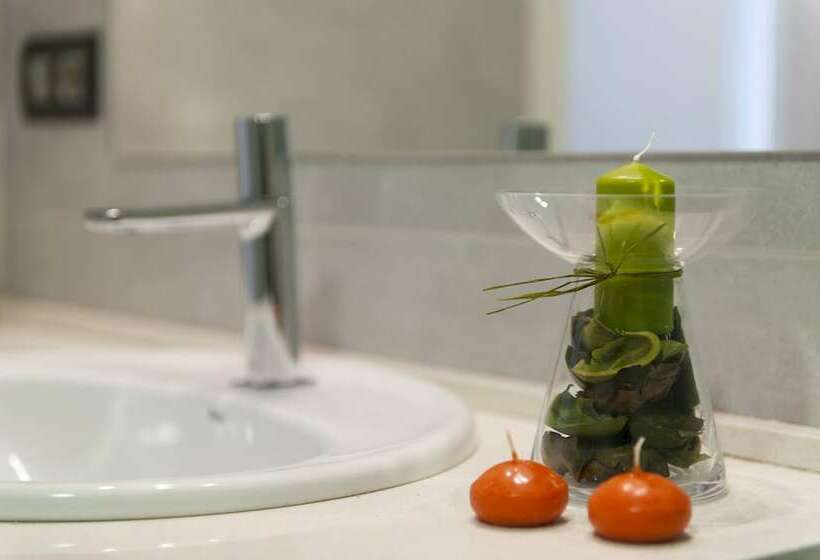 标准三人间, La Palma De Llanes