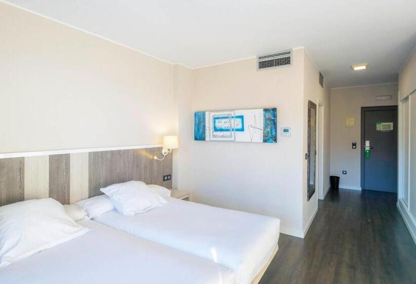 标准间, La Palma De Llanes