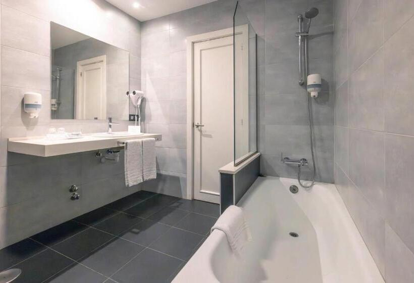 标准间, La Palma De Llanes