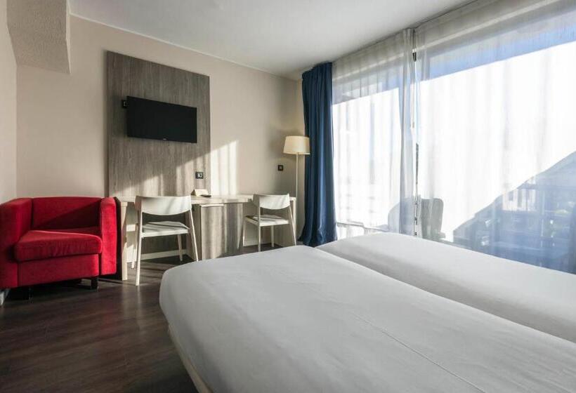 标准间, La Palma De Llanes