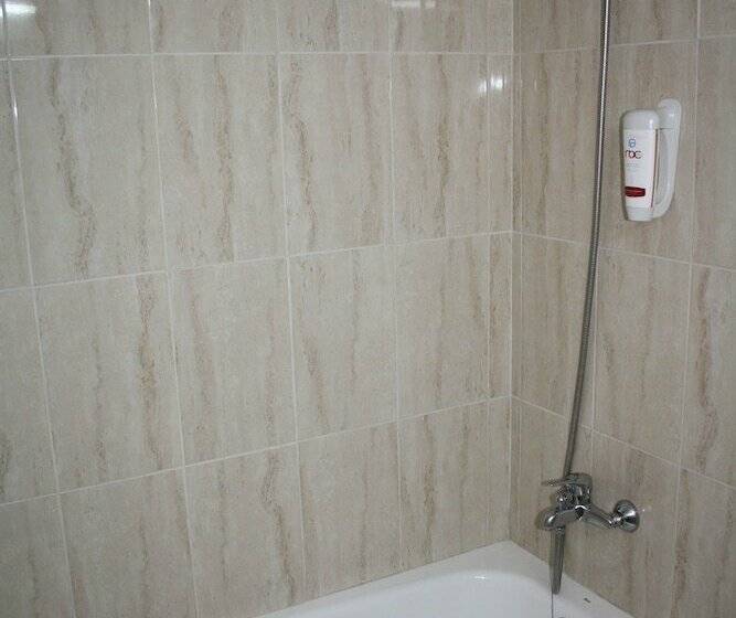 Номер Стандарт, Linda