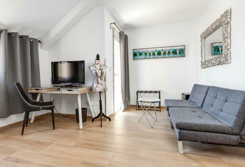 اتاق استاندارد یک نفره, Madrid