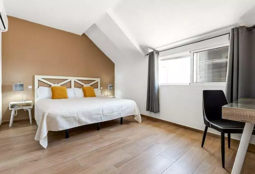 اتاق استاندارد سه نفره, Madrid