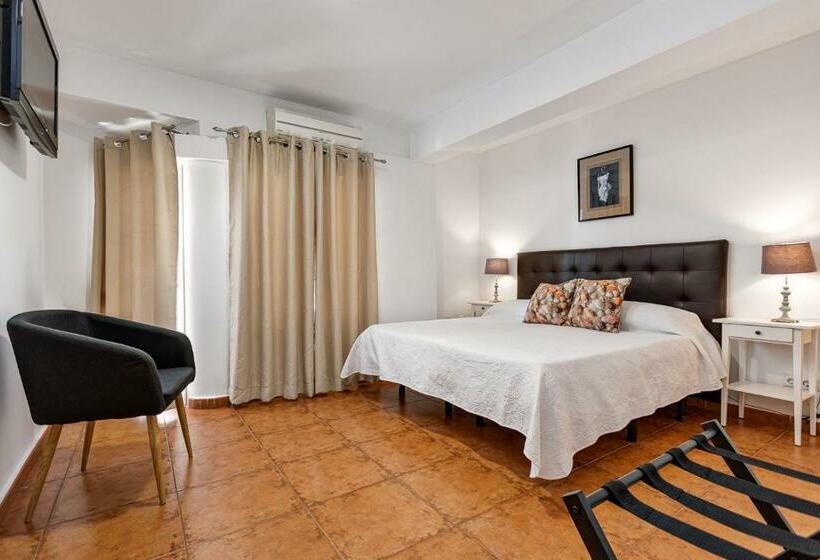 اتاق استاندارد سه نفره, Madrid