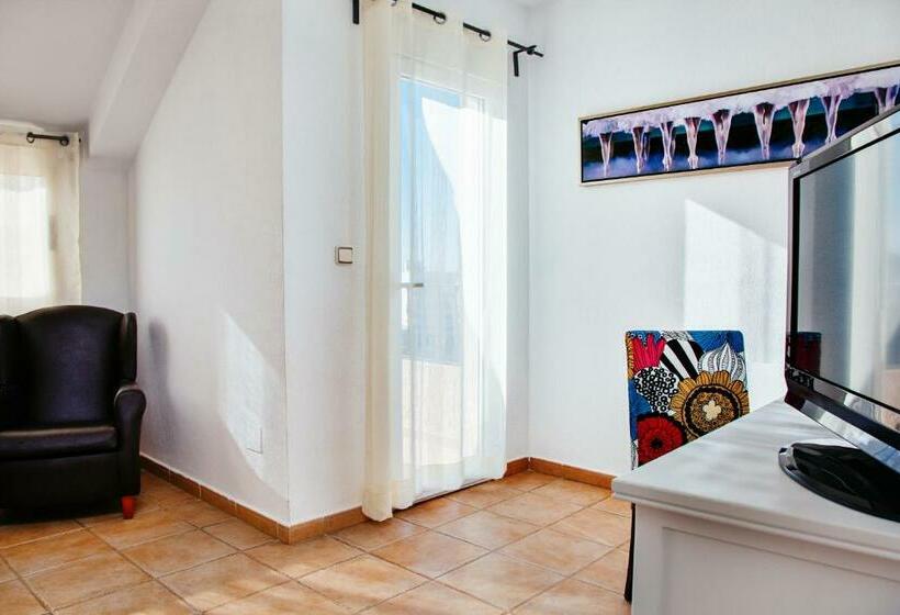 اتاق استاندارد سه نفره, Madrid